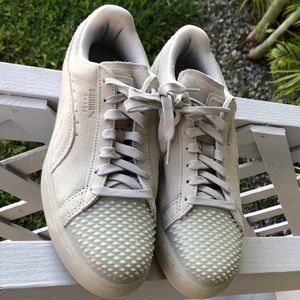 Puma Suede Sneakers Women’s Size 8